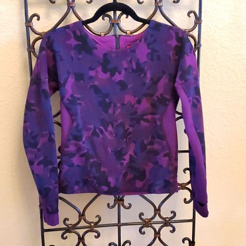 NIKE Tech Fleece Purple Camouflage Sweatshirt - Size XS‎